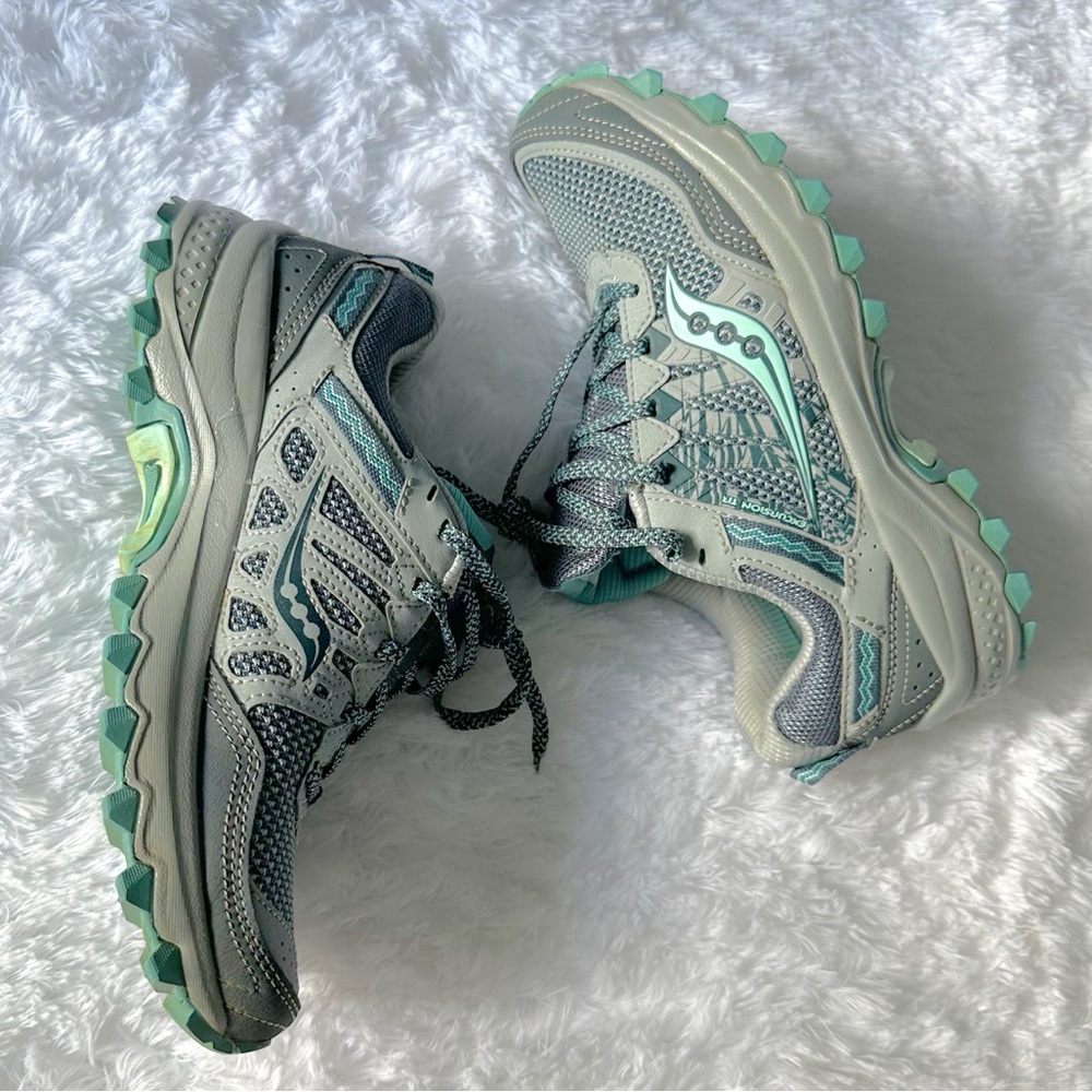SAUCONY Excursions Trail Shoes Women’s Size 7.5